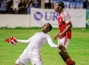 Zagueiro Evertow marcou o gol da vitória do Inter.
Francisco Haigert / Divulgação